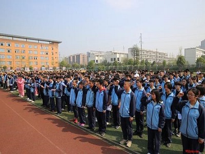 成都市温江区燎原职业技术学校学员风采
