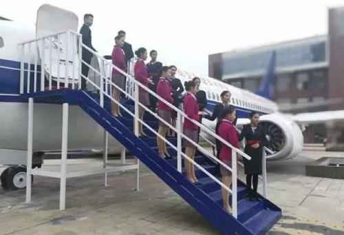 贵州航空工业技师学院学员风采