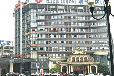 重庆海联职业技术学院学校主教学楼