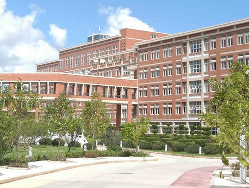 重庆微电子工业学校学校教学楼