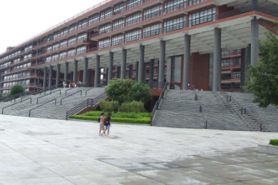 重庆市渝西中学招生分数线是多少？