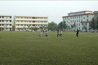 四川省成都市中和职业中学足球场